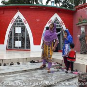 Hazrat_Shah_Mokhdum_Shrine_03